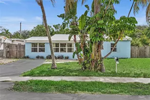 18381 NE 21st Pl, North Miami Beach, FL 33179 - Photo 1