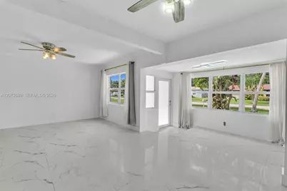 18381 NE 21st Pl, North Miami Beach, FL 33179 - Photo 15