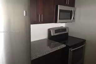 7601 E Treasure Dr, North Bay Village, FL 33141 - Photo 3