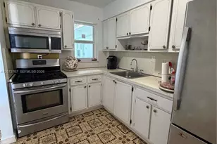720 Collins Ave, Miami Beach, FL 33139 - Photo 5