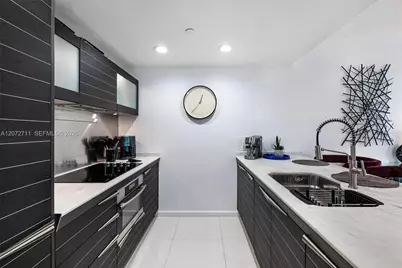 200 Biscayne Boulevard Way #3311, Miami, FL 33131 - Photo 25