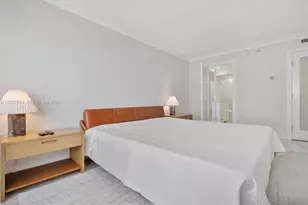 5555 Collins Ave, Miami Beach, FL 33140 - Photo 17