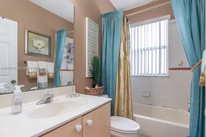 1606 SE 16th St, Homestead, FL 33035 - Photo 7
