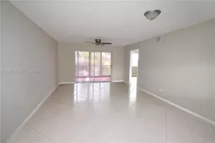 10414 NW 24th Pl, Sunrise, FL 33322 - Photo 7