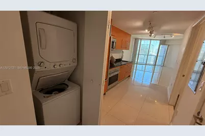 475 Brickell Ave #4408, Miami, FL 33131 - Photo 11