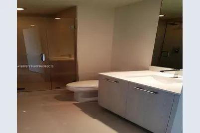45 SW 9th St #2102, Miami, FL 33130 - Photo 17