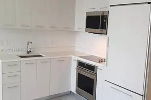 45 SW 9th St, Miami, FL 33130 - Photo 23