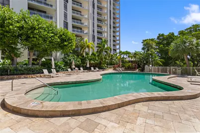 1000 Quayside Ter #TS-05, Miami, FL 33138 - Photo 19