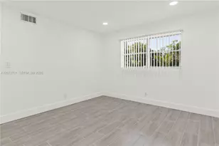 7925 Fairview Dr, Tamarac, FL 33321 - Photo 13