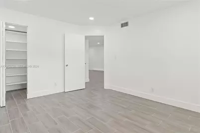 7925 Fairview Dr #105, Tamarac, FL 33321 - Photo 11