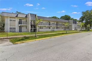 7925 Fairview Dr, Tamarac, FL 33321 - Photo 1