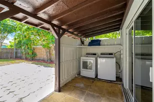 1514 NE 176th St, North Miami Beach, FL 33162 - Photo 21
