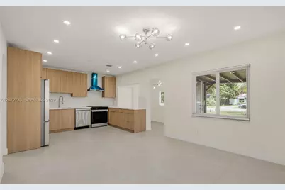 1514 NE 176th St, North Miami Beach, FL 33162 - Photo 3