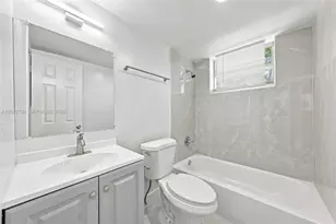 219 NW 10th Ave, Miami, FL 33128 - Photo 13