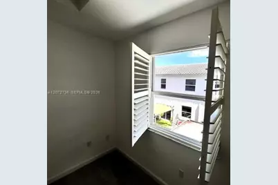 2606 SE 13th St, Homestead, FL 33035 - Photo 9