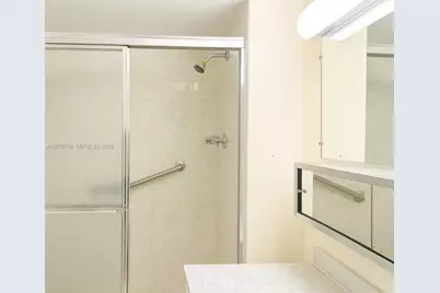 2780 NE 183rd St #717, Aventura, FL 33160 - Photo 17