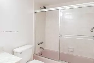 2780 NE 183rd St, Aventura, FL 33160 - Photo 11