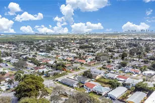 40 SE 3rd Terrace, Dania Beach, FL 33004 - Photo 27