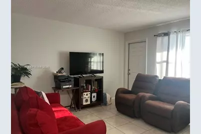 5610 NE 18th Ave #6, Fort Lauderdale, FL 33334 - Photo 3