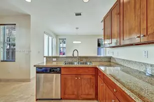 7490 NW 115th Ct, Doral, FL 33178 - Photo 3