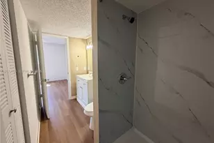 2710 W 76th St, Hialeah, FL 33016 - Photo 11