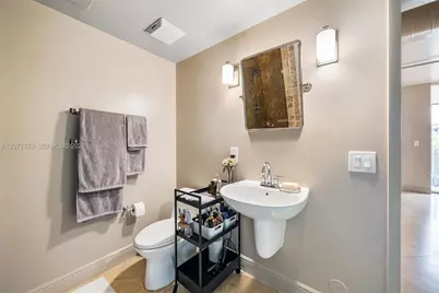 690 SW 1st Ct #501, Miami, FL 33130 - Photo 15