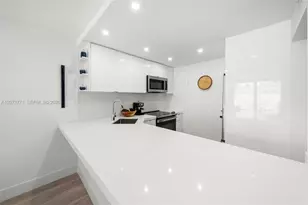345 Ocean Dr, Miami Beach, FL 33139 - Photo 5