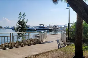 1750 N Bayshore Dr, Miami, FL 33132 - Photo 27