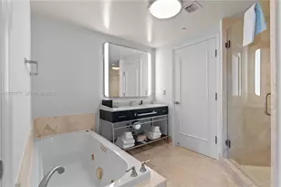 4401 Collins Ave, Miami Beach, FL 33140 - Photo 35