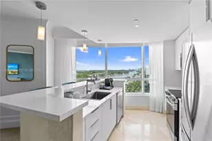 4401 Collins Ave, Miami Beach, FL 33140 - Photo 13