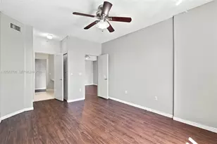 6976 SW 39th St, Davie, FL 33314 - Photo 17
