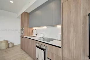 580 72nd St, Miami Beach, FL 33141 - Photo 5