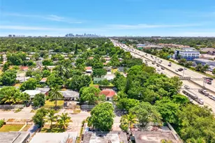 596 NW 109th St, Miami, FL 33168 - Photo 15