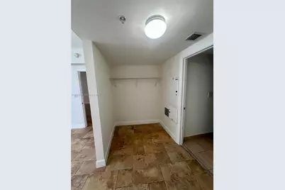 1750 N Bayshore Dr #2406, Miami, FL 33132 - Photo 17