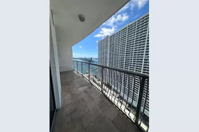 1750 N Bayshore Dr #2406, Miami, FL 33132 - Photo 5