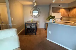 12620 Vista Isles Dr, Sunrise, FL 33325 - Photo 5