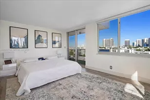 3703 NE 166th St, North Miami Beach, FL 33160 - Photo 27