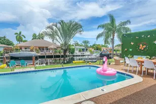 151 SE 9th Ct, Pompano Beach, FL 33060 - Photo 25