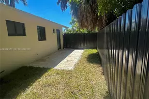 1610 NE 17th Ave, Fort Lauderdale, FL 33305 - Photo 13