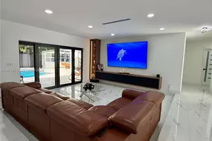 6901 S Miami Lakeway S, Miami Lakes, FL 33014 - Photo 13