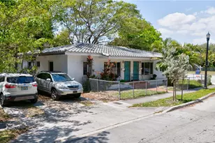 2 NE 45th St, Miami, FL 33137 - Photo 17