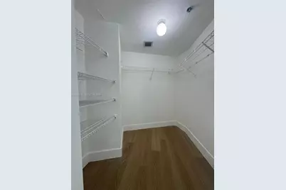 2415 NW 16th St Rd #301-1, Miami, FL 33125 - Photo 11