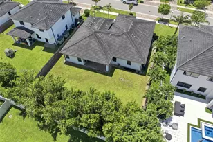 8875 NW 161st Terrace, Miami Lakes, FL 33018 - Photo 31