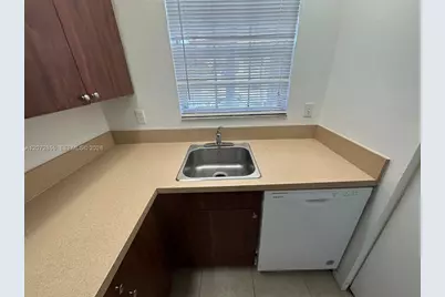 2003 SE 27th Dr #102-A, Homestead, FL 33035 - Photo 9