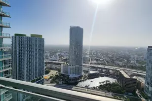 92 SW 3rd St, Miami, FL 33130 - Photo 9