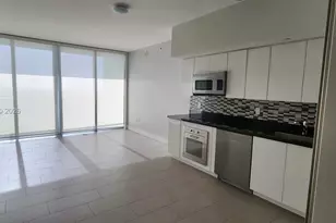 92 SW 3rd St, Miami, FL 33130 - Photo 3