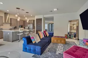 8820 NW 155th Ter, Miami Lakes, FL 33018 - Photo 3