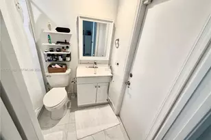 16747 NW 10th St, Pembroke Pines, FL 33028 - Photo 11