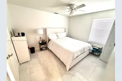 16747 NW 10th St, Pembroke Pines, FL 33028 - Photo 7
