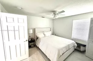 16747 NW 10th St, Pembroke Pines, FL 33028 - Photo 9